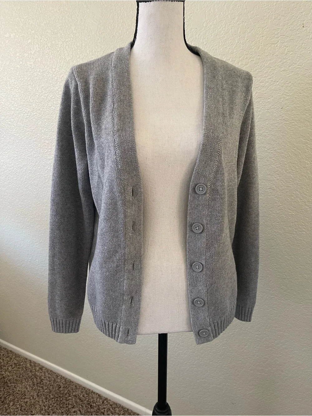 Brandy‎ Melville Grey V-Neck Cardigan Sweater One Size Button Front Ribbed Knit